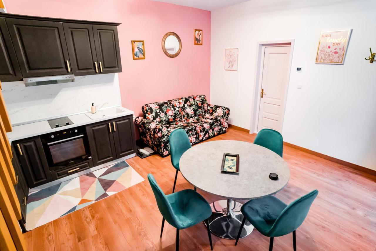 Galeria Grafit Apartments Сибиу Экстерьер фото