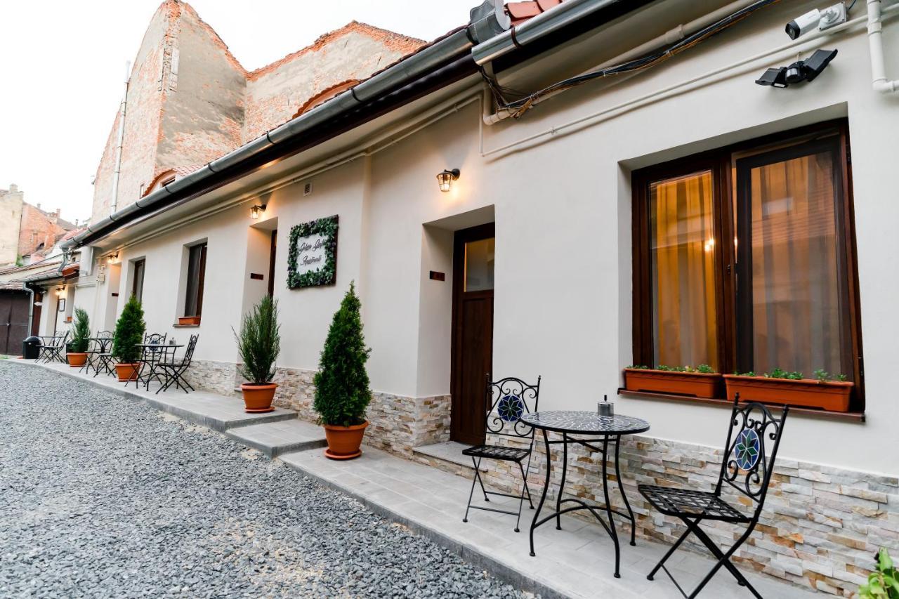 Galeria Grafit Apartments Сибиу Экстерьер фото